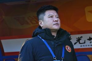 足球报：李金羽PK于根伟都没有退路 郑智迎扭转颓势的绝佳时机_24直播网