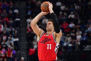 先声夺人！大洛三分掷中 资助快船开场8-0领先马刺_24直播网