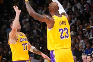 含金量十足！湖人六连胜：连赢三个首轮潜在敌手+尼克斯_24直播网