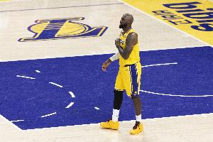 湖火上次交手詹姆斯-33正负值创湖人生涯新低 本场+13全队最高_24直播网