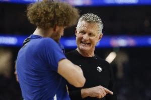 湾区记者：波杰姆希望今夏续约条约薪资要凌驾穆迪的3年3900万_24直播网