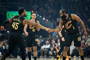 阿特金森：米切尔有点不在状态 哈登和莫布里今天扛起了球队_24直播网