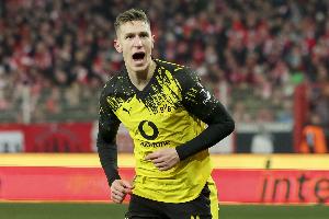 德天空：多特越来越靠近与施洛特贝克续约，，，，，，双方的谈判希望起劲_24直播网