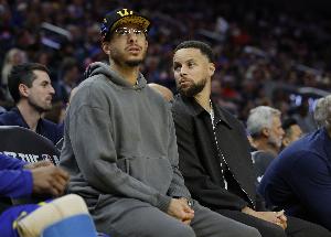 老库里：NBA是个花花天下 但我的儿子们都没有被浮华所困_24直播网