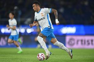 戴维森：胜利源自永不放弃，，，，我们在场上像是一家人_24直播网