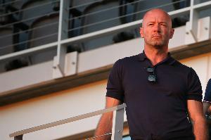 希勒：纽卡斯尔大大都时间问题都出在防守端，，误差太多、失误一直_24直播网