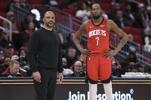 KD即将逾越乔丹！乌度卡：进入历史前五意义非凡 逾越的照旧乔丹!_24直播网