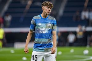 大放异彩！马卡：18岁皇马中场皮塔奇已被提升至一线队，，，，，，不回B队_24直播网