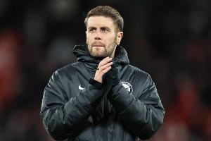 判罚标准纷歧？？？？赫尔泽勒：我语言得审慎点别被罚了，，希望英超管管_24直播网