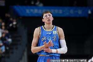 主导失利！周琦10中8得16分 罚球8中0&错失要害两罚&绝杀三分不中_24直播网