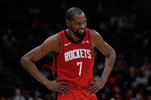 太铁了也！火箭上半场全队三分17投仅中2 而公牛20投11中！_24直播网