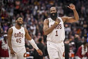 媒体人：米切尔和哈登向导骑士赢球 球队的防守照旧差点意思_24直播网