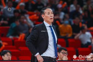 许利民：球迷的票没白买 看得很过瘾 我们最后时刻运气稍微好一点_24直播网