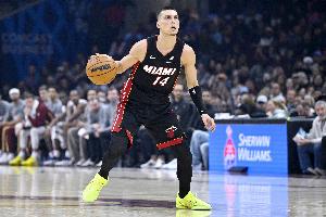 这场贼坑！希罗全场不在状态 出战31分钟13投仅4中&三分4中1_24直播网