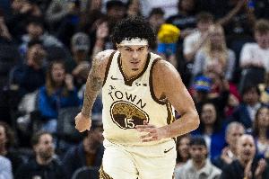 无限可能！桑托斯12中8砍下27分4板4助 罚球9中8_24直播网