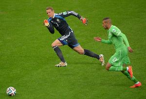 瓜帅让我踢中场！。。？？？诺伊尔：我也许能在德丙踢中场，，，，，气概可能像哈马_24直播网