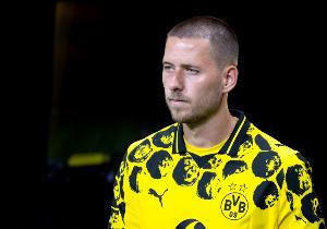 德天空：曼联和马竞有意多特后卫安东，，，，，已询问相关情形_24直播网