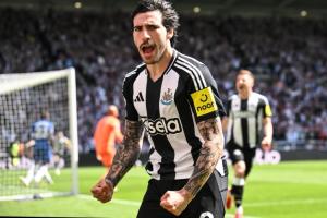 纽卡CEO：卖掉伊萨克很划算 任何球员想脱离必需凭证俱乐部的条件_24直播网