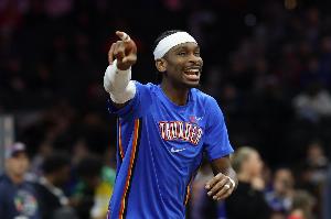 雷霆主帅谈要害时刻的SGA：他整个赛季都是这样 并且养成了习惯_24直播网