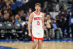 谢泼德谈9记三分：队友们一直在寻找我 教练也勉励我自信脱手_24直播网