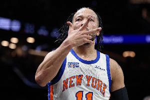 率队大胜！布伦森13中6获得17分10助 正负值高达+25_24直播网