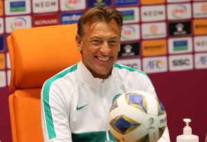 队报：沙特国家队主帅勒纳尔将留任，，，，，，一连加入自己的第三届天下杯_24直播网