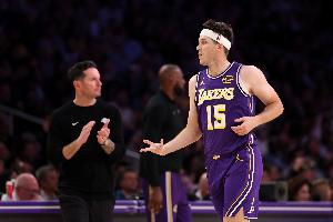 效果是二级拉伤！雷迪克：里夫斯接受2次MRI 此前1次扫描错部位_24直播网