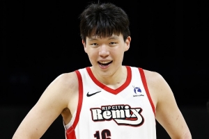 第二节一人扛起了全队进攻？？？？？？杨瀚森：一人拿80分也不确保赢球_24直播网