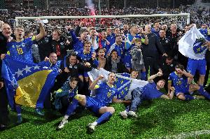 波黑先锋：说进天下杯请所有球迷喝酒，，，还因此被骂，，，着实我不喝酒_24直播网