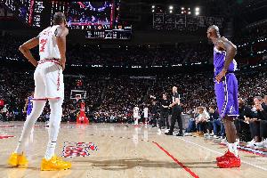 火箭自媒体：火密和湖密都想季后赛碰对方 NBA之神啊让这实现吧_24直播网