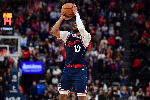 加兰代表快船出战时12胜5负 场均20.4分6.4助1.1断 正负值+7.5_24直播网