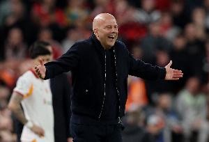 卡拉格：科纳特险些每场角逐都会犯错，，范戴克和他同伴并禁止易_24直播网