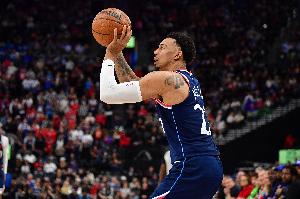 可圈可点！乔丹·米勒11中6拿16分6助 科比·桑德斯8中5得17分_24直播网