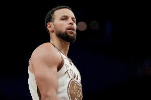 库里谈动力：赛季初的期望肯定高得多 但只要上场都要全力以赴_24直播网