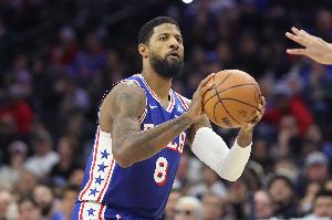 打得可以！乔治19中9拿到21分5篮板2助攻1抢断_24直播网