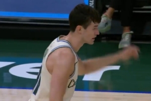 摆烂究竟！科马克·瑞安加长三分再进&已砍15分 雄鹿领先篮网21分_24直播网