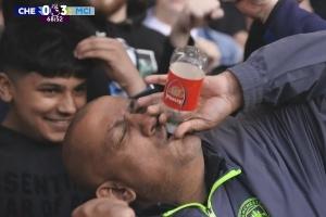 今日趣图：枪手还在为争冠绞尽脑汁时，，热刺明年英冠冠军已经稳了_24直播网