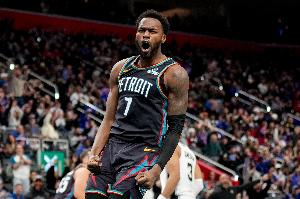 要进百分百俱乐部？？？保罗·里德三节11中11轰26分6板3助3断3帽！_24直播网