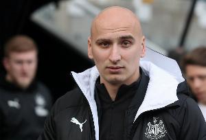 太阳报：34岁前利物浦中场谢尔维退役，，将执教阿联酋球队猎鹰_24直播网