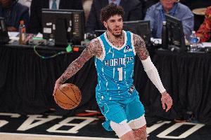 流量给你拉满了！三球30+5+10 加时上演要害失误+上篮绝杀！_24直播网