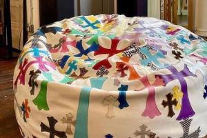 人傻钱多？？？？？？里德差点花2万美元买懒人沙发！?均价200元~_24直播网