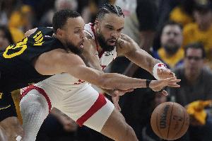 Slater：勇士和狄龙相互不喜欢 后者曾居心碰库里伤处&弄伤小佩顿_24直播网