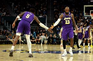 艾顿：詹姆斯让我的角逐变得轻松 我没有任何捏词不拼尽全力_24直播网