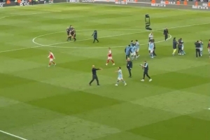 瓜迪奥拉赛后呼吁球迷为B席拍手，，，球员将在今夏离队_24直播网