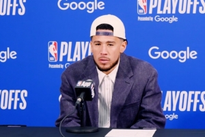 【完整版】布克：卫冕冠军并非浪得虚名 需镌汰失误并打得更坚决_24直播网