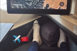 来了！拉科塞维奇社媒晒登机照 目的地中国香港_24直播网