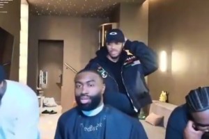 才29岁！布朗谈头秃原因：都是由于在凯尔特人10年来压力导致_24直播网