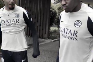 ?谁是最像的？？？？邓弗里斯在邓弗里斯模拟大赛中排名垫底！_24直播网