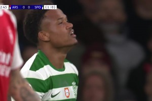 枪手逃过一劫！卡塔莫跟进小角度抽射击中立柱！_24直播网