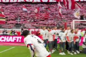 珠联璧合！拍大合影时提前开溜的迪亚斯！_24直播网